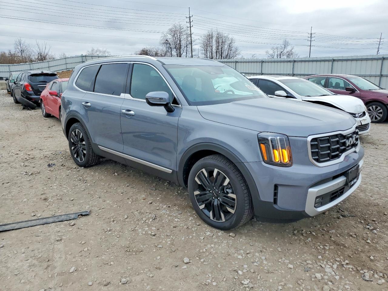 2025 KIA TELLURIDE SX photo 4