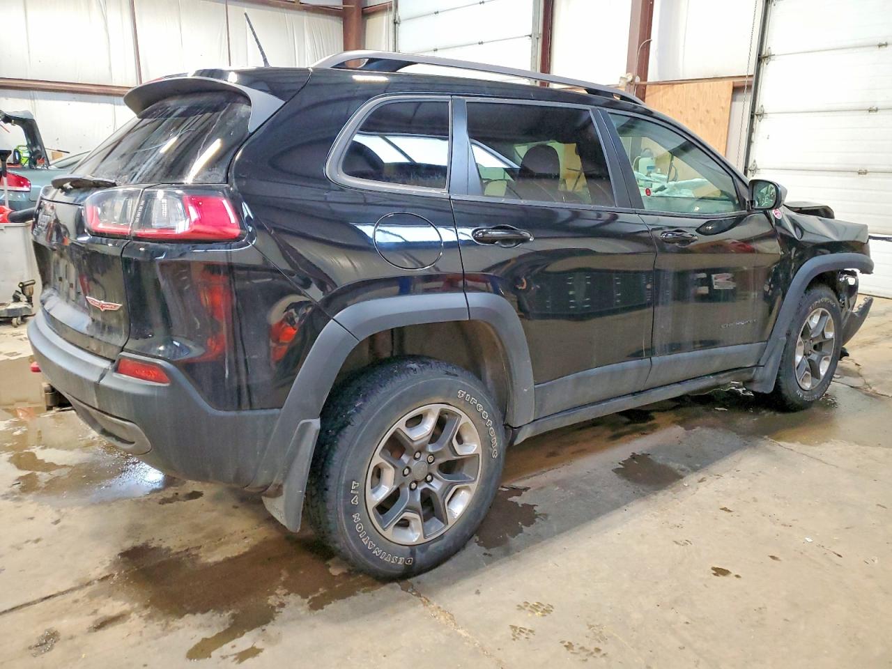 2019 JEEP CHEROKEE TRAILHAWK photo 3