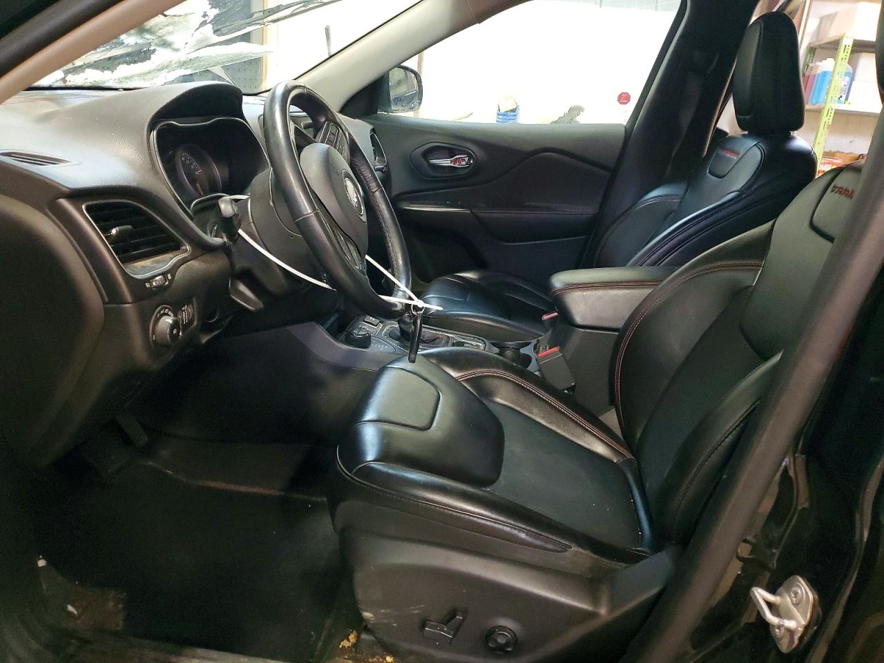 2019 JEEP CHEROKEE TRAILHAWK photo 7