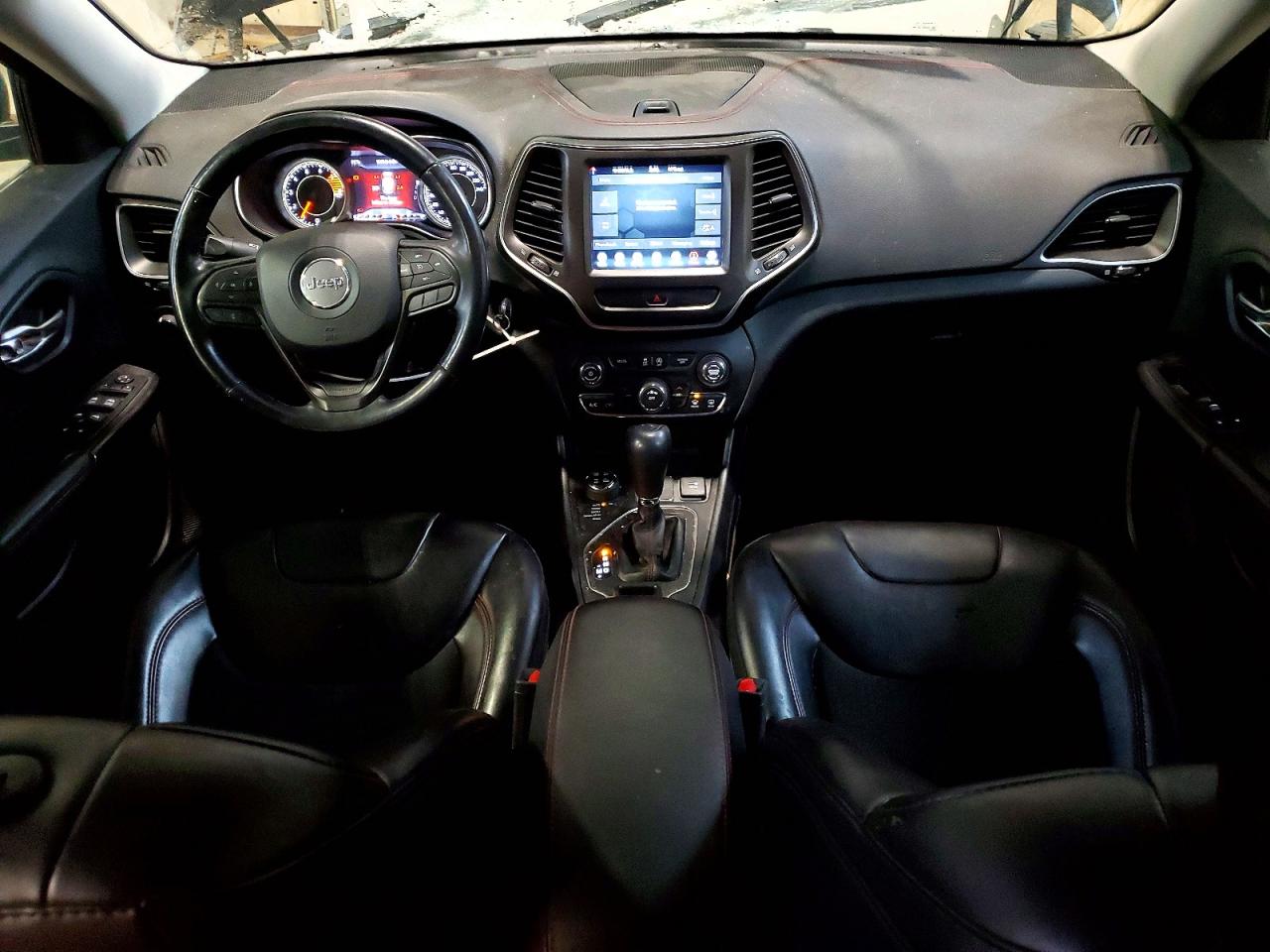 2019 JEEP CHEROKEE TRAILHAWK photo 8