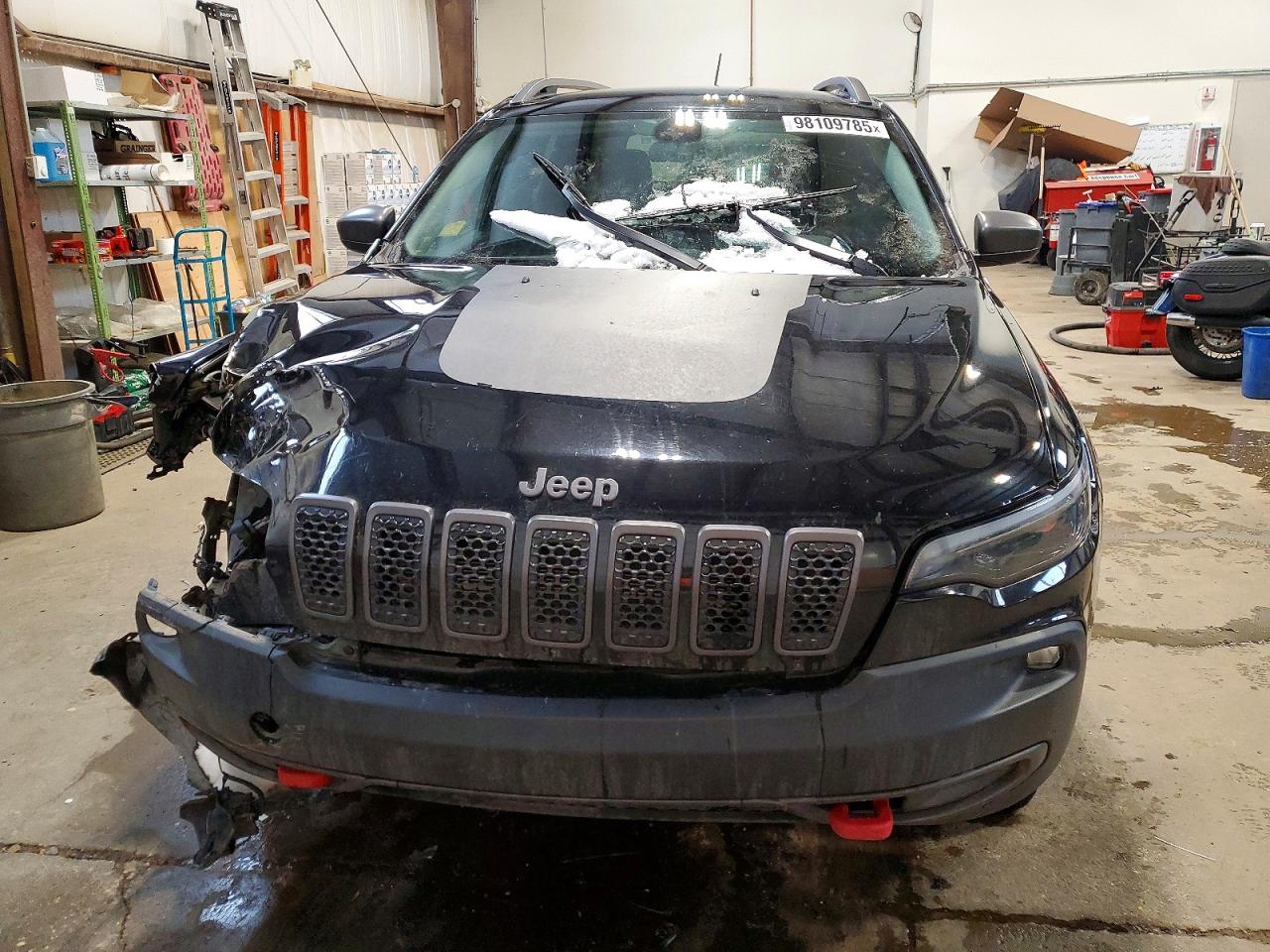 2019 JEEP CHEROKEE TRAILHAWK photo 5