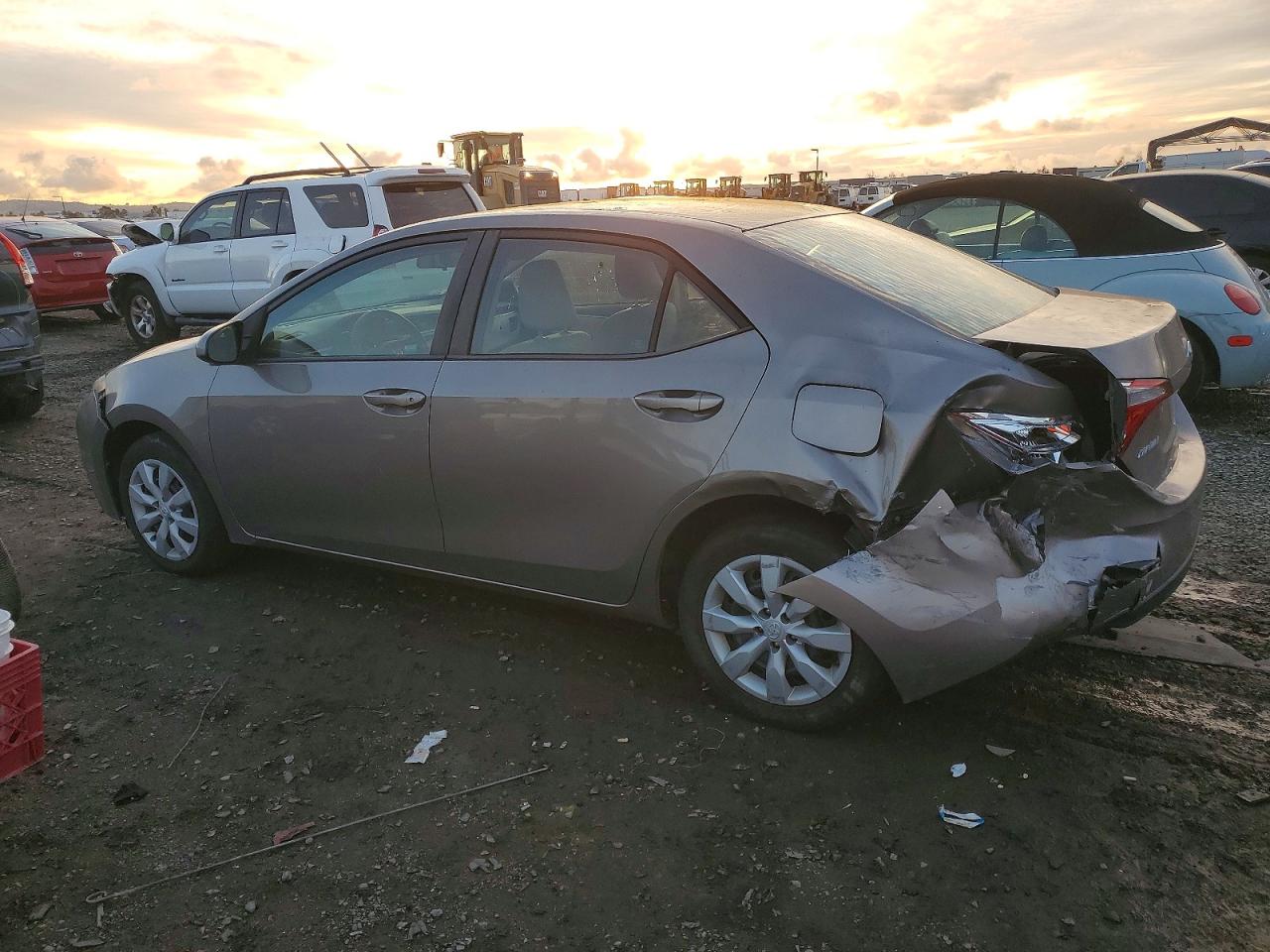 2016 TOYOTA COROLLA L photo 2