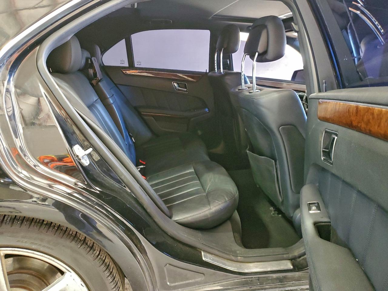 2010 MERCEDES-BENZ E 350 4MATIC photo 10