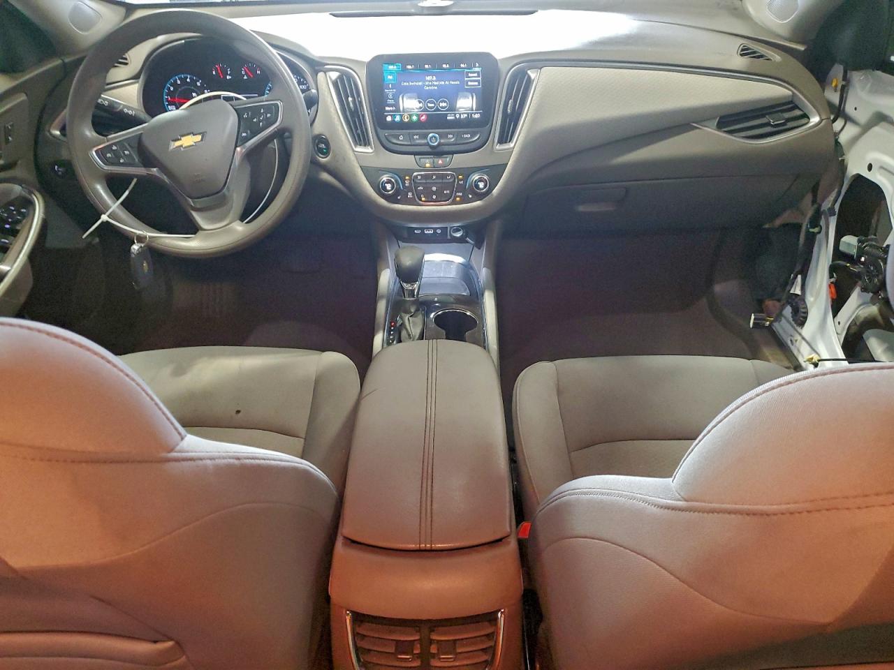2022 CHEVROLET MALIBU LT photo 8