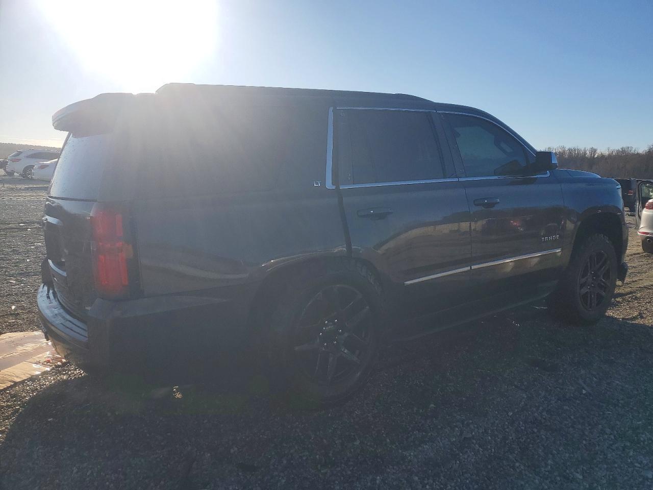 2015 CHEVROLET TAHOE K1500 LT photo 3