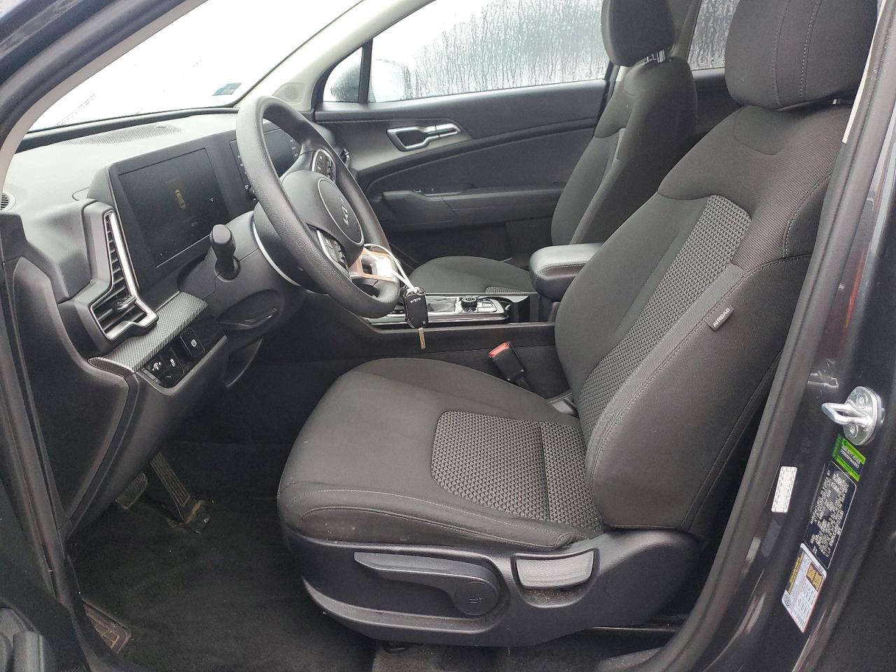 2023 KIA SPORTAGE LX photo 7