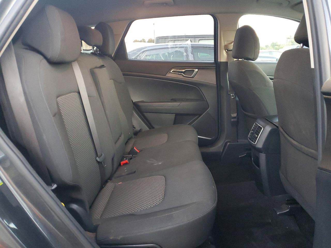 2023 KIA SPORTAGE LX photo 11