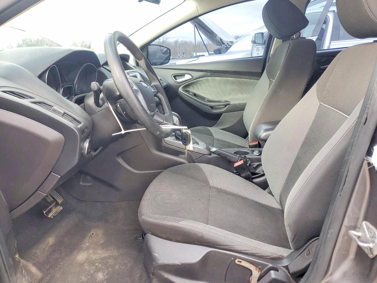 2014 FORD FOCUS SE photo 7