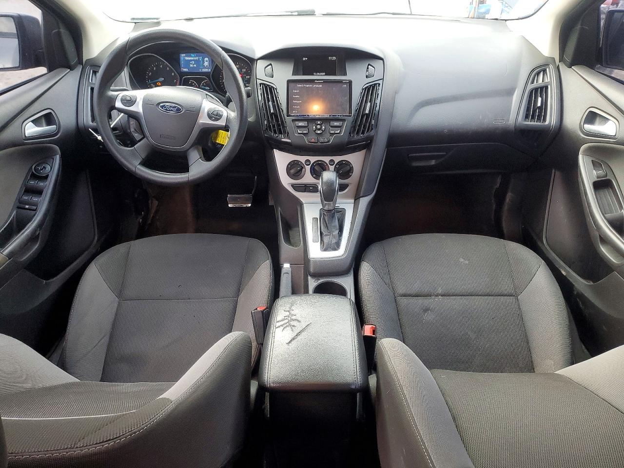 2014 FORD FOCUS SE photo 8