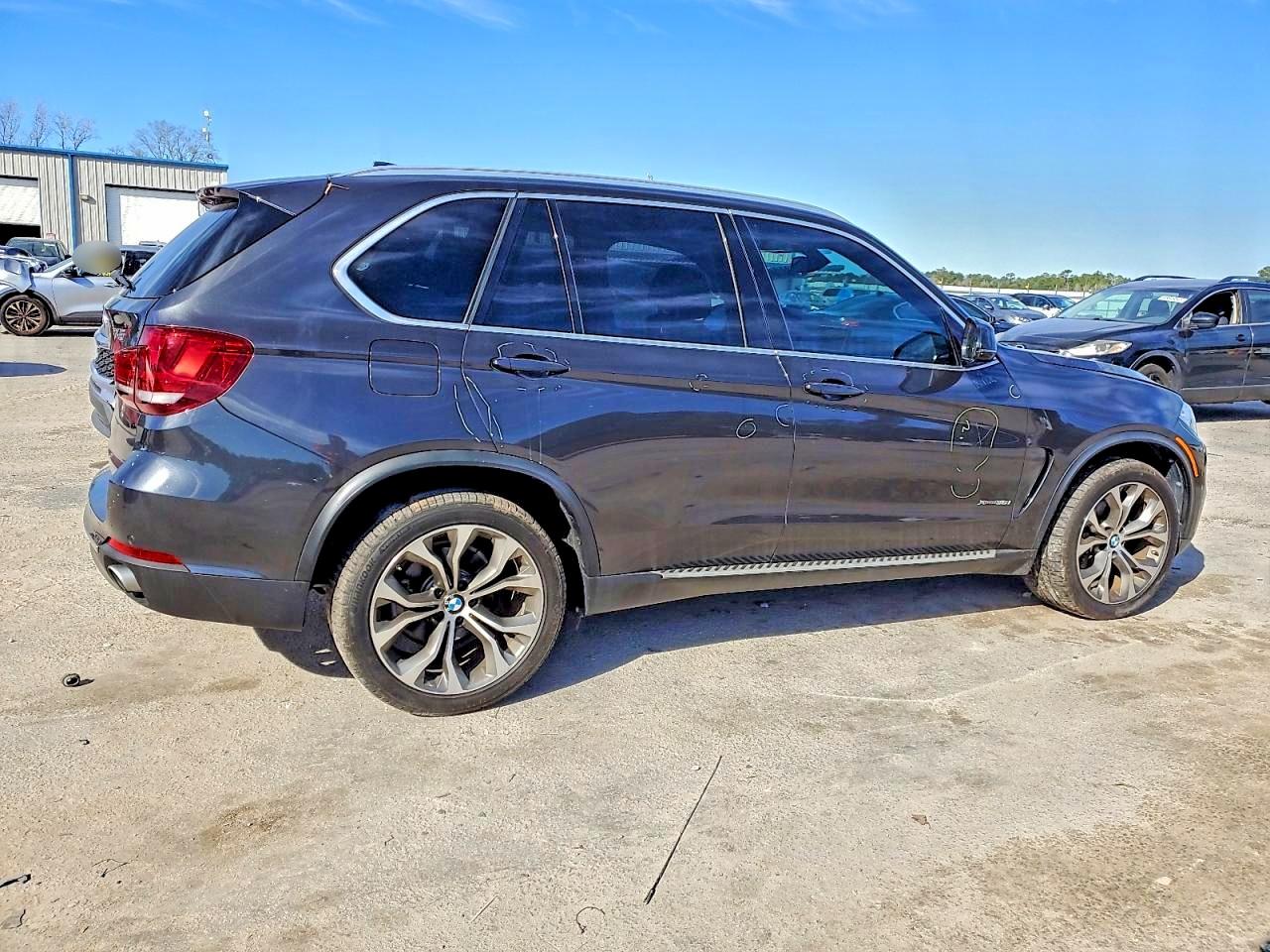 2015 BMW X5 XDRIVE35I photo 3