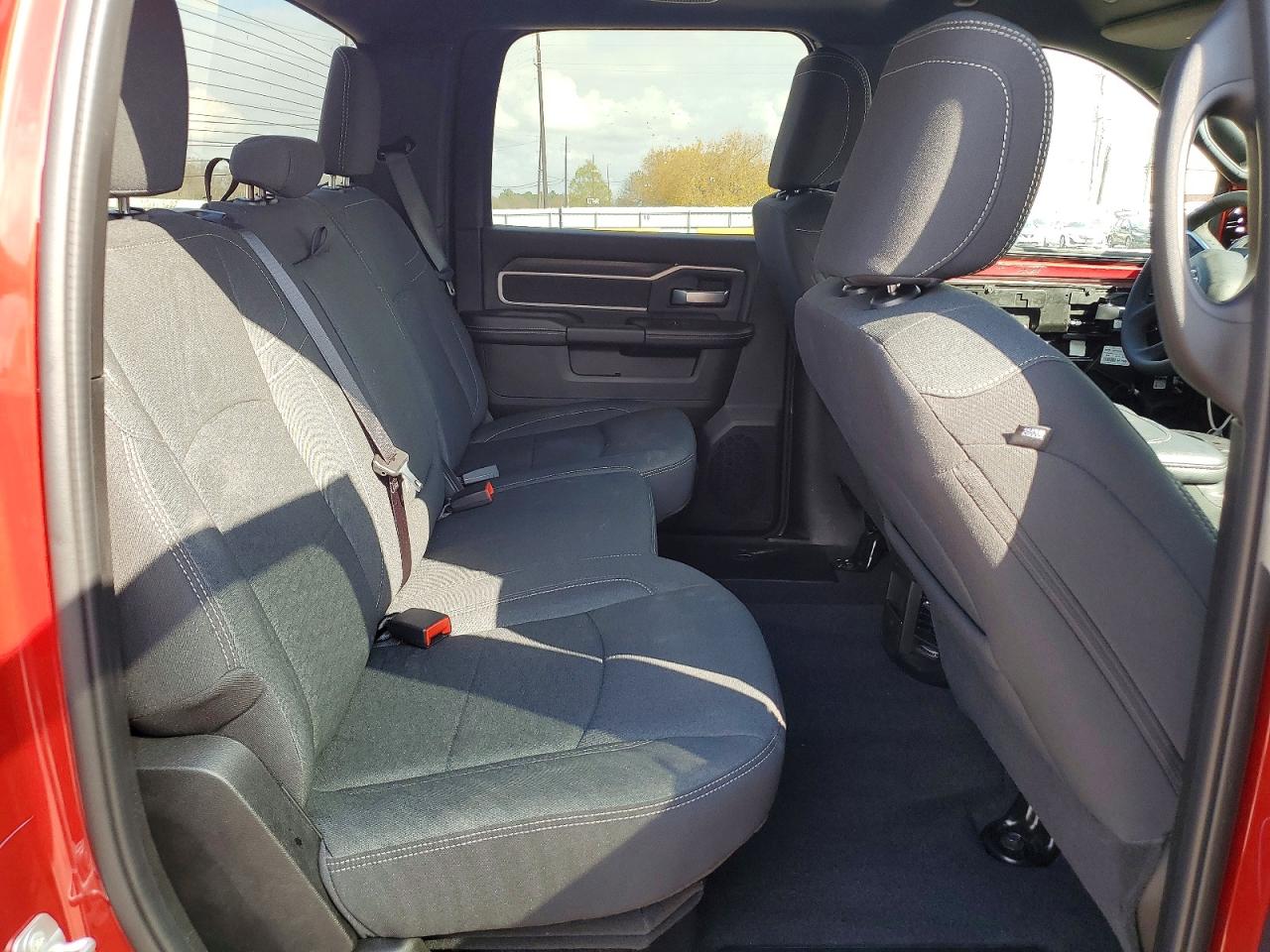 2026 RAM 2500 BIG HORN photo 10