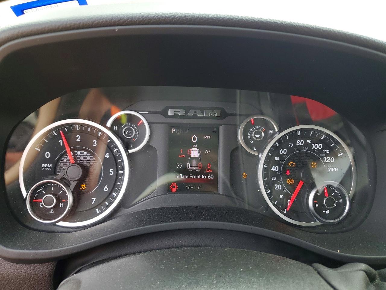 2026 RAM 2500 BIG HORN photo 9
