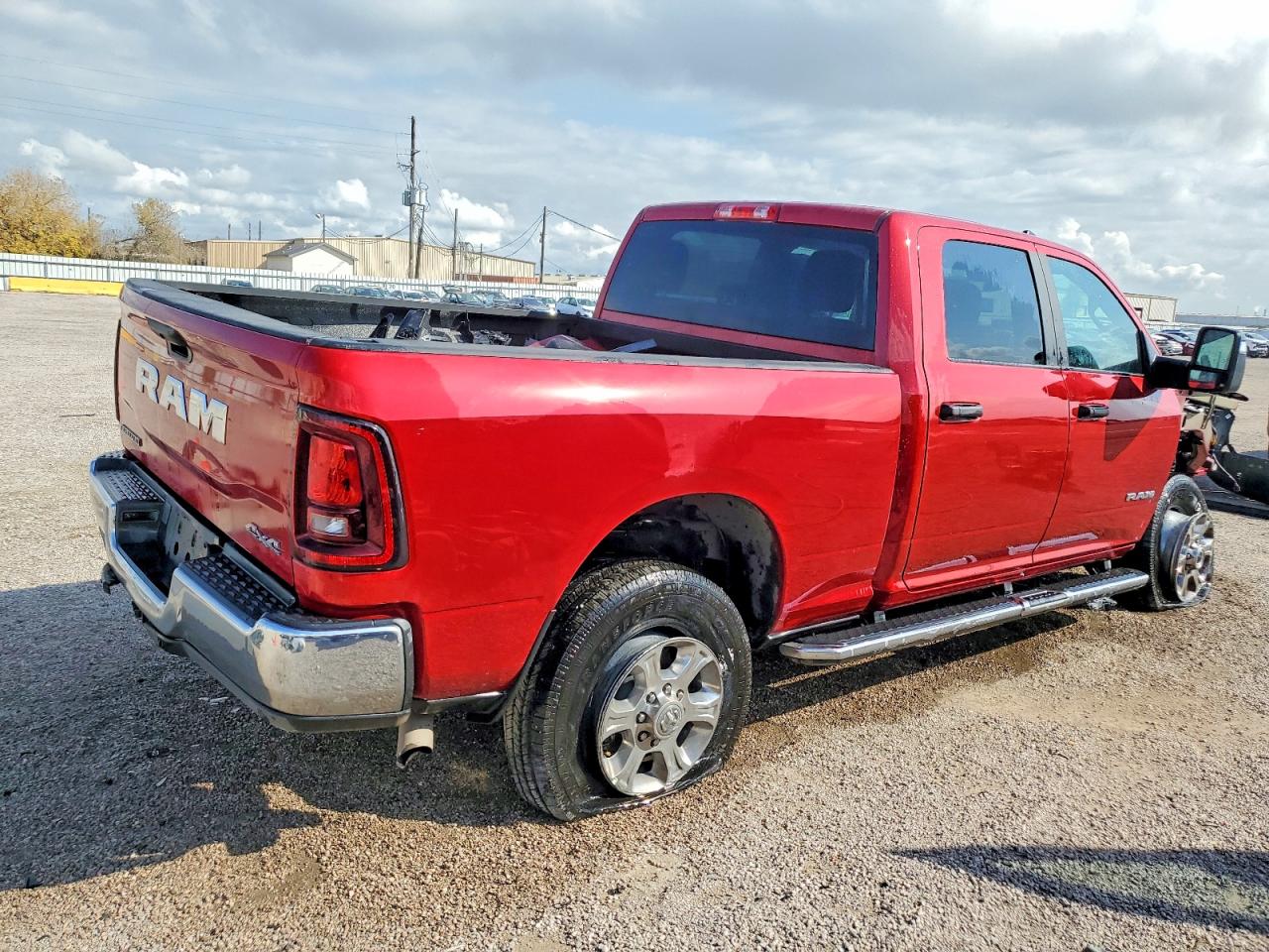2026 RAM 2500 BIG HORN photo 3