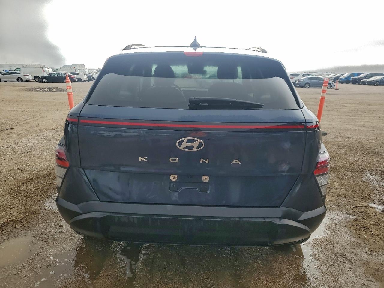 2025 HYUNDAI KONA SEL photo 6