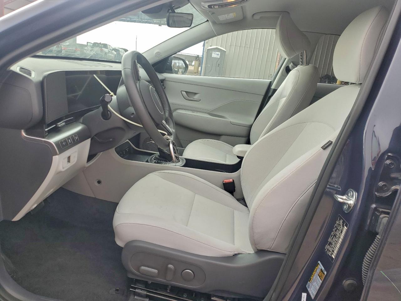 2025 HYUNDAI KONA SEL photo 7