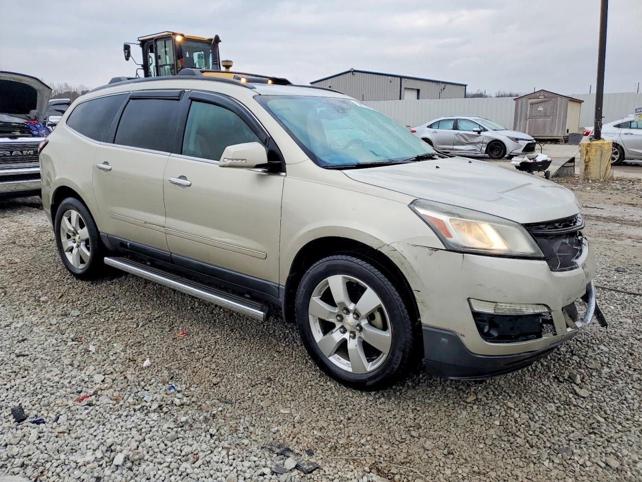 2014 CHEVROLET TRAVERSE LTZ photo 4