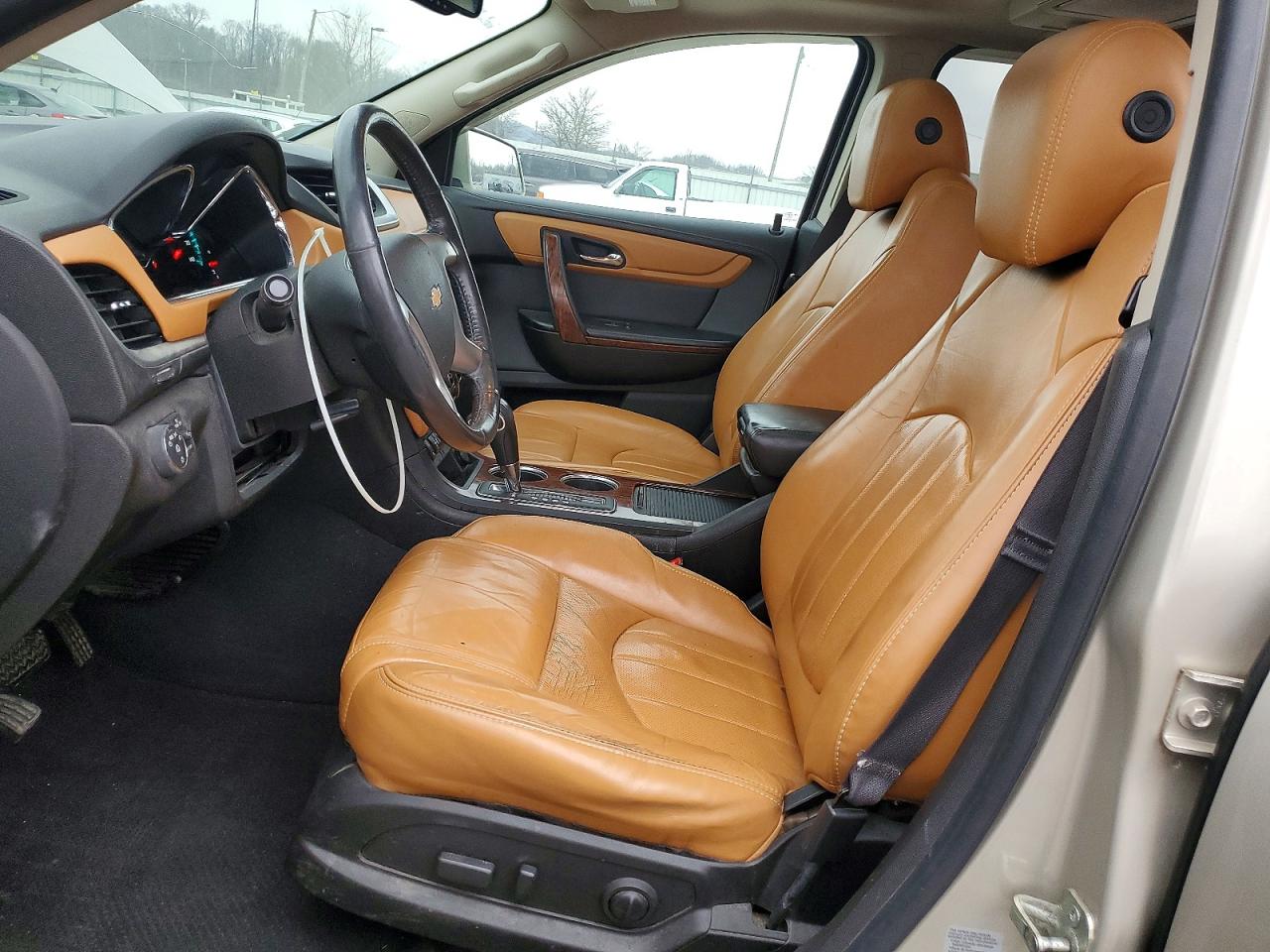 2014 CHEVROLET TRAVERSE LTZ photo 7