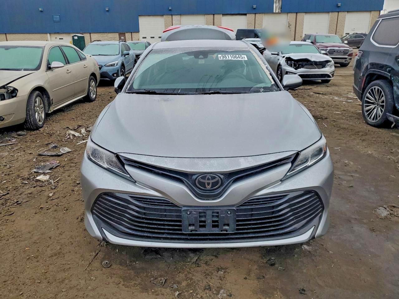 2018 TOYOTA CAMRY L photo 5