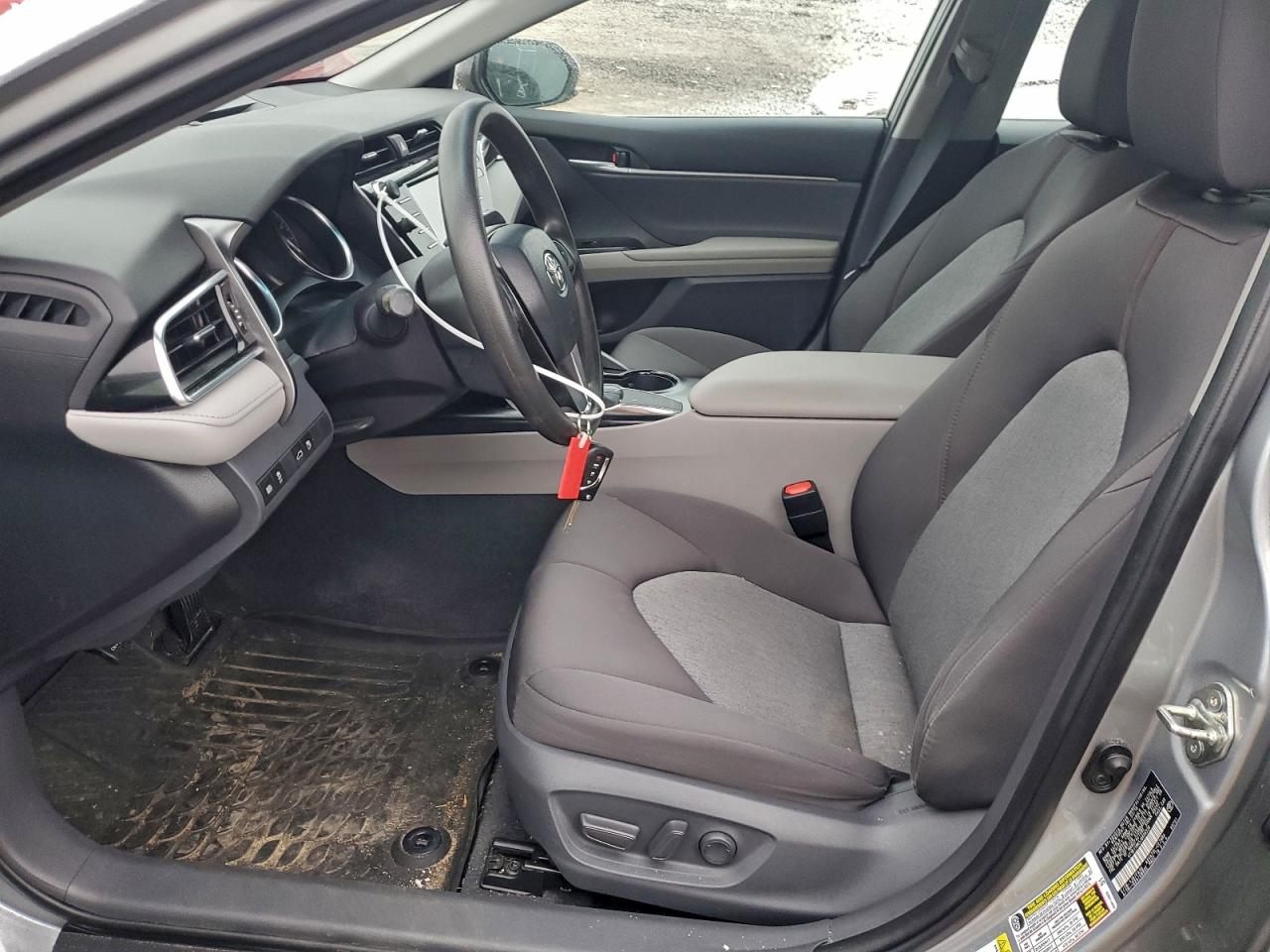 2018 TOYOTA CAMRY L photo 7
