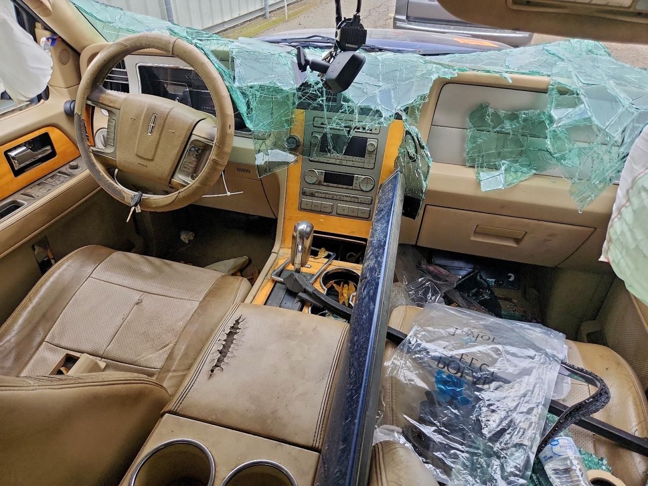 2010 LINCOLN NAVIGATOR L photo 8