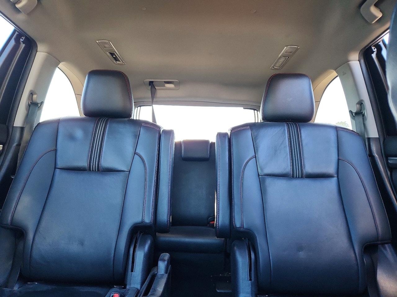 2019 TOYOTA HIGHLANDER SE photo 10