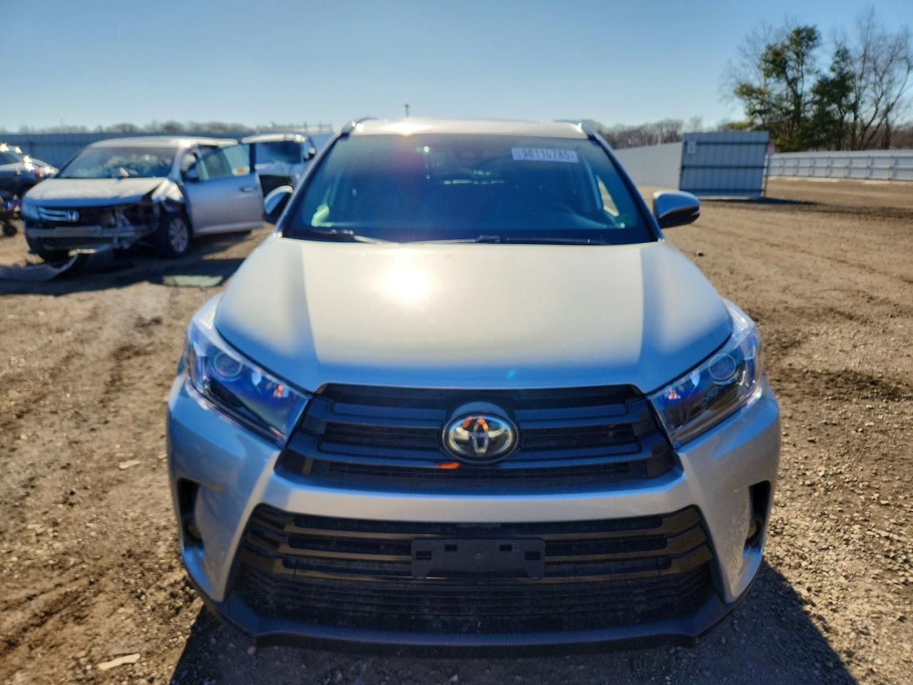 2019 TOYOTA HIGHLANDER SE photo 5