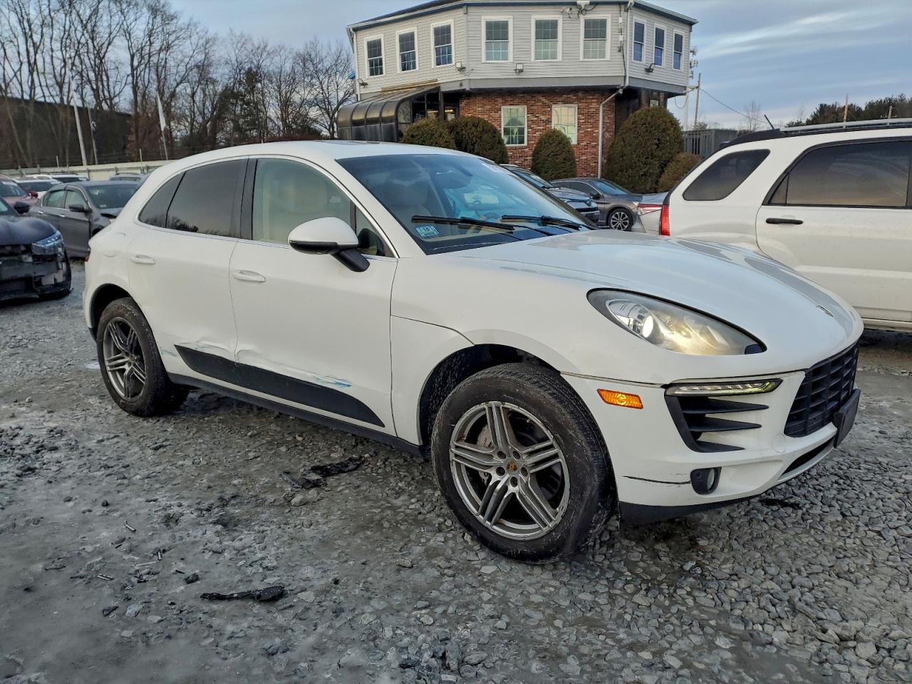 2015 PORSCHE MACAN S photo 4