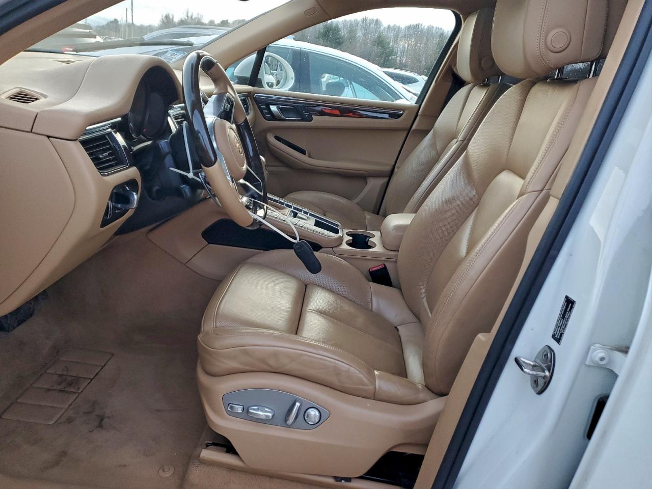 2015 PORSCHE MACAN S photo 7