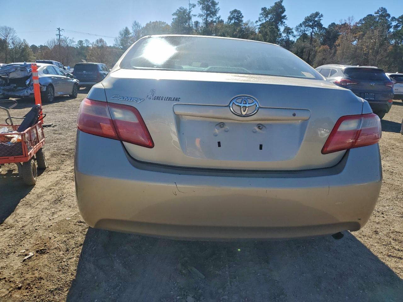 2009 TOYOTA CAMRY BASE photo 6