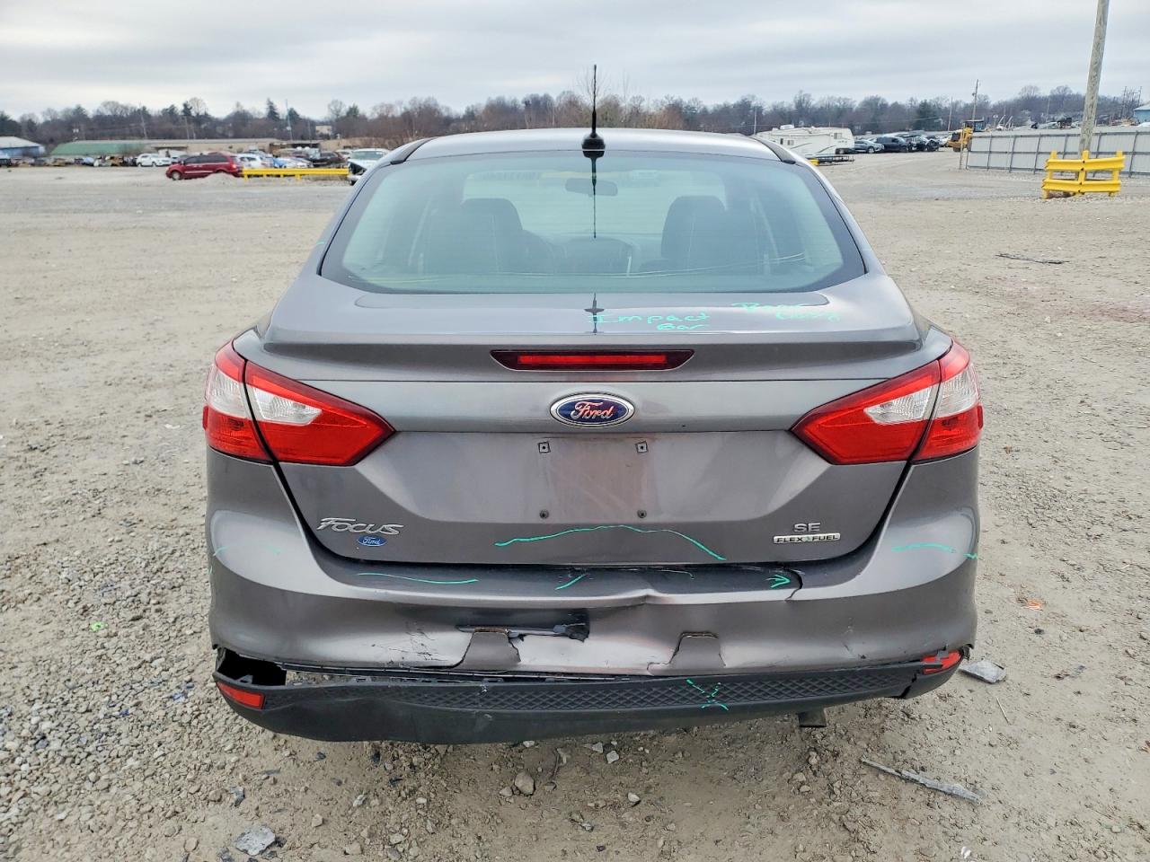 2013 FORD FOCUS SE photo 6