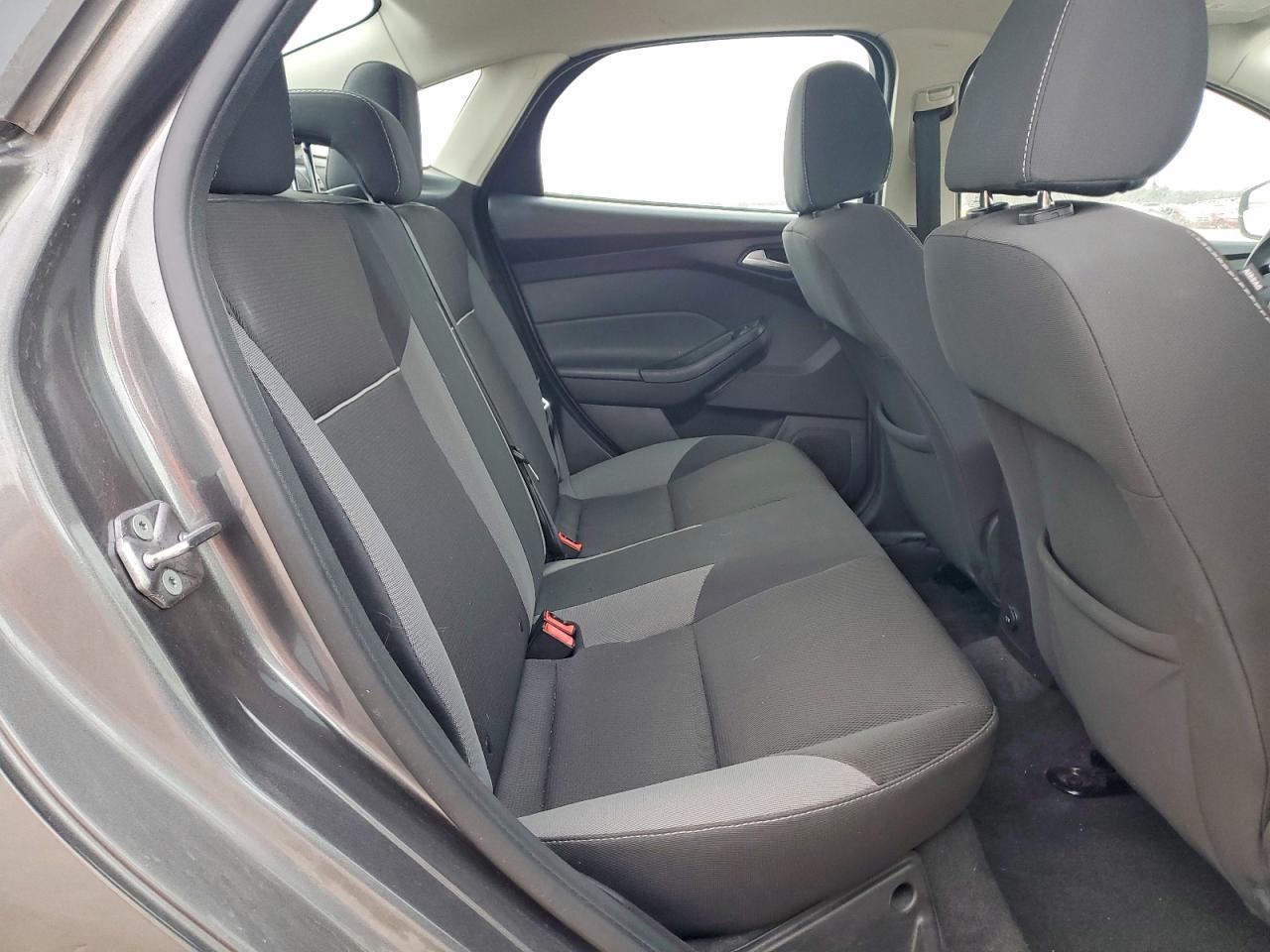2013 FORD FOCUS SE photo 10