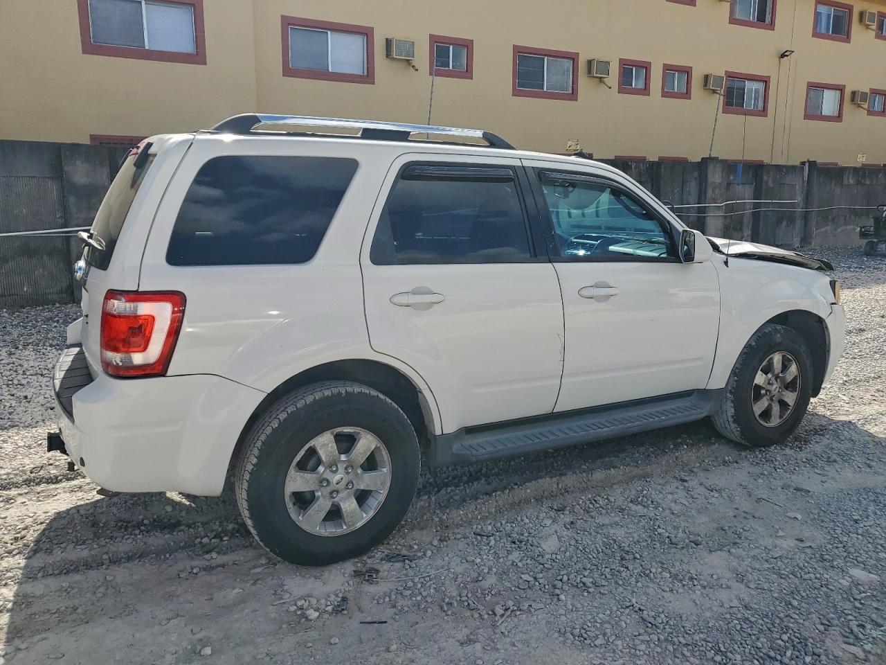 2010 FORD ESCAPE LIMITED photo 3