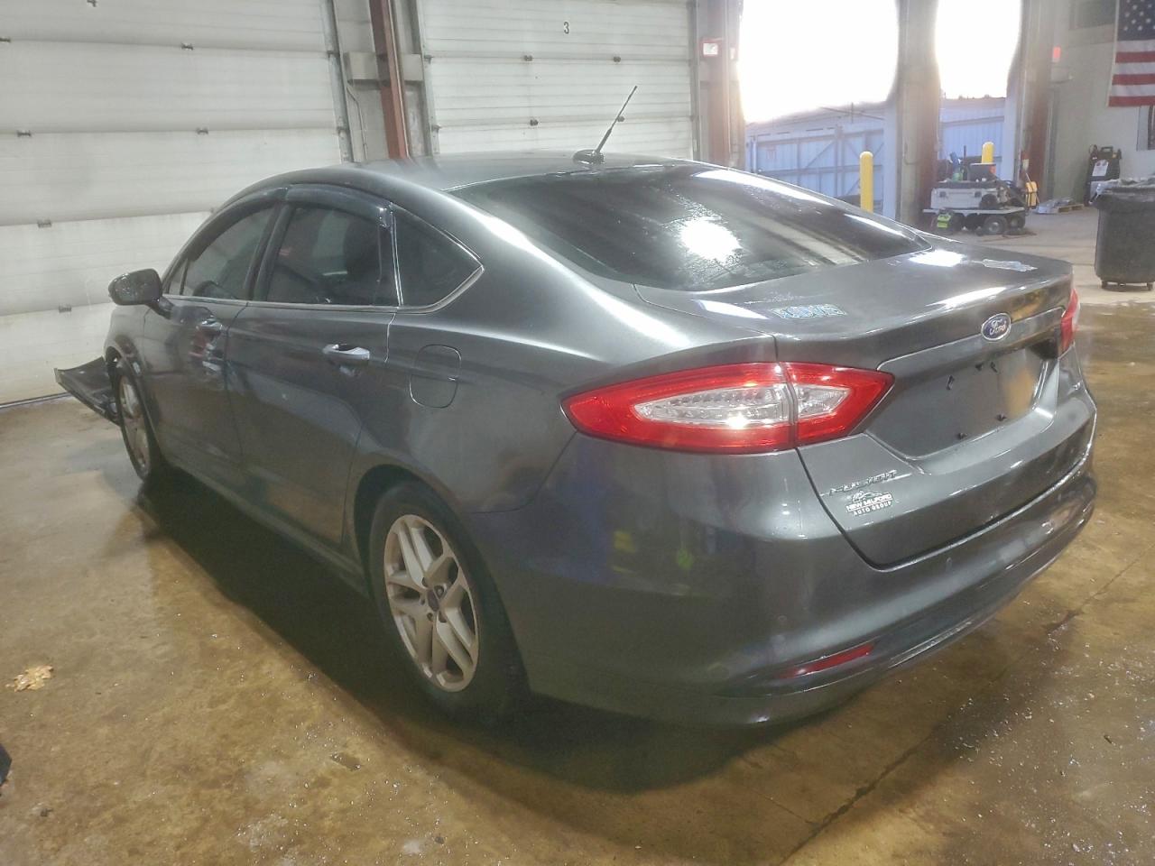 2016 FORD FUSION SE photo 2