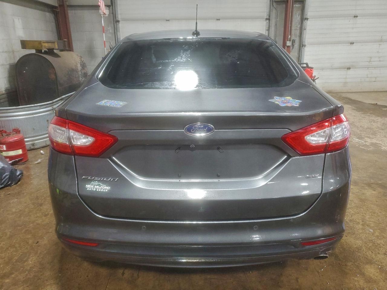 2016 FORD FUSION SE photo 6