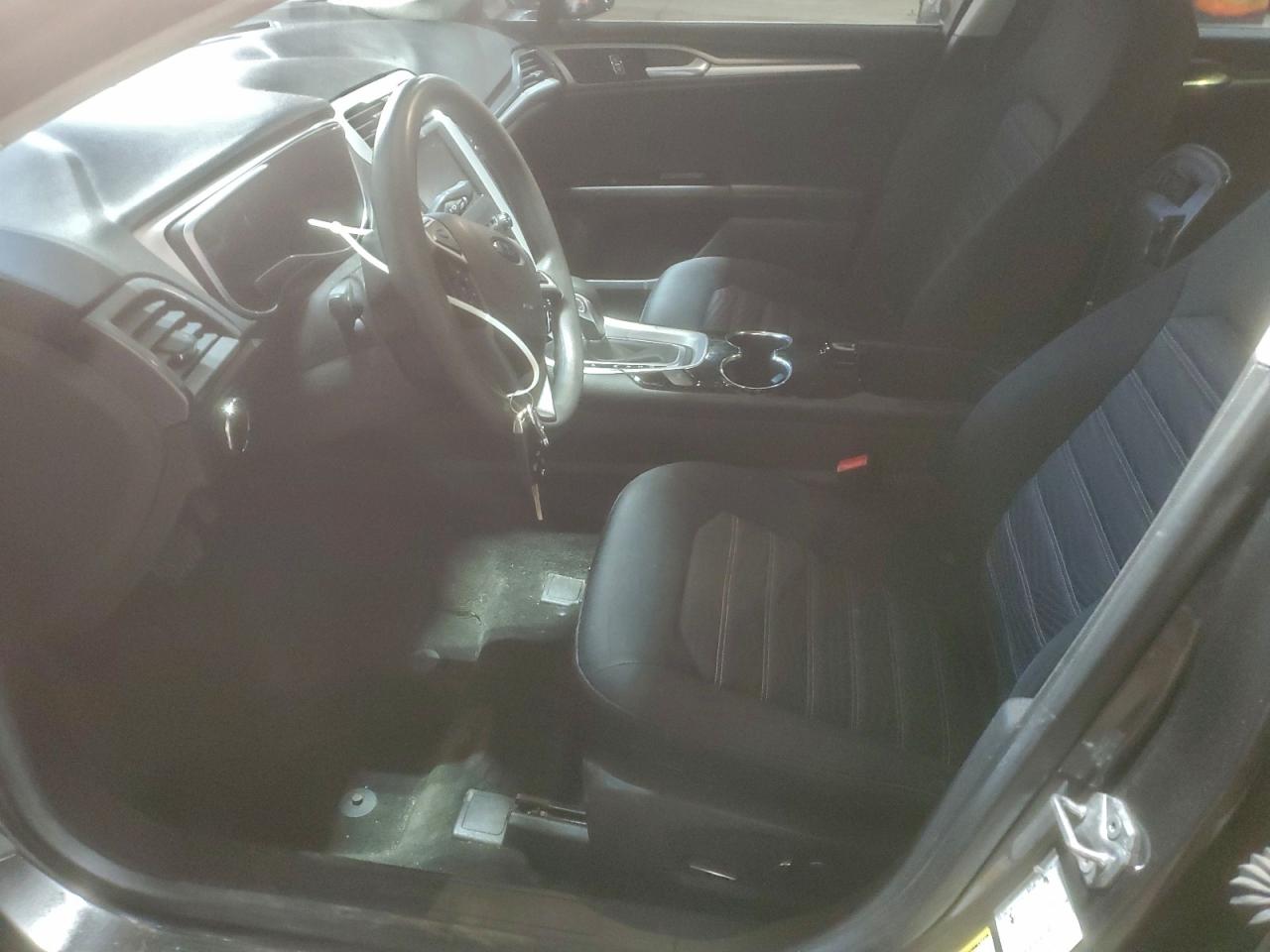 2016 FORD FUSION SE photo 7