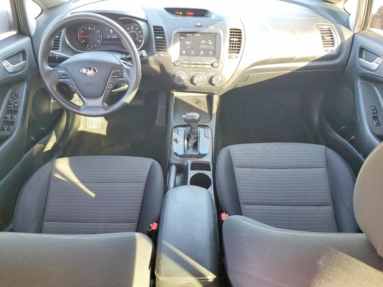 2018 KIA FORTE LX photo 8