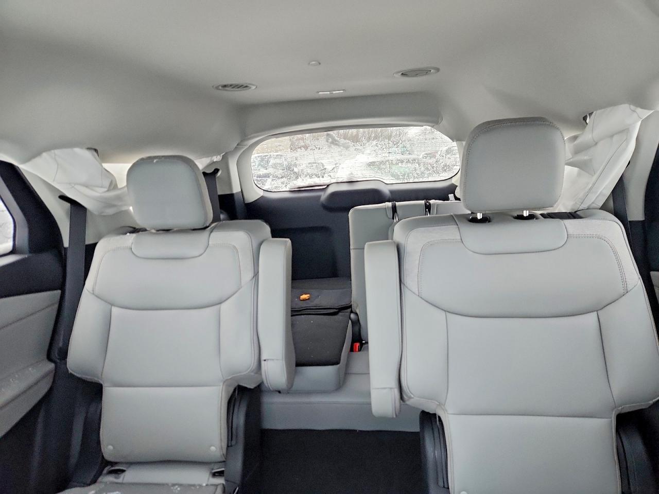 2025 FORD EXPLORER ACTIVE photo 10