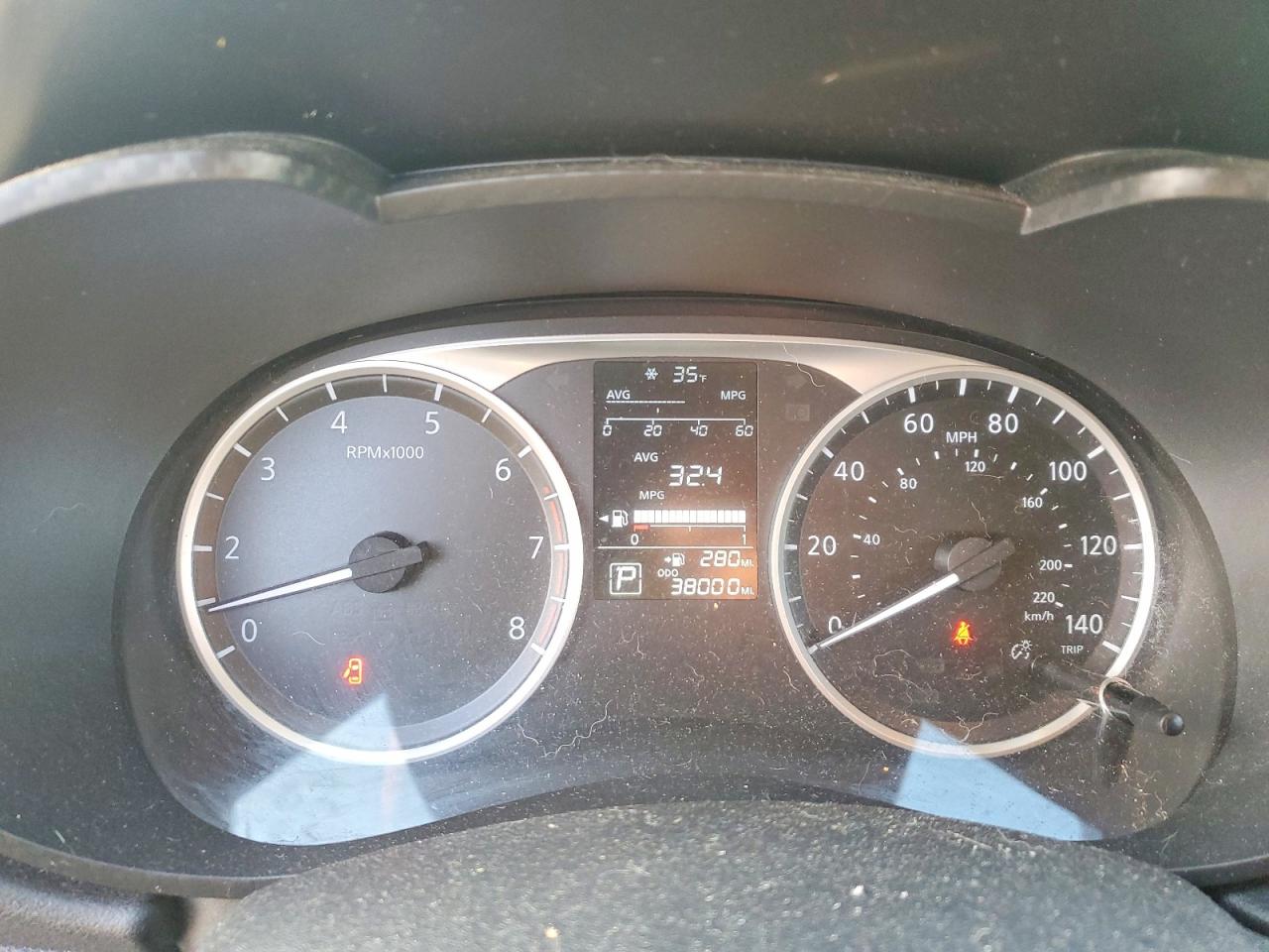 2021 NISSAN VERSA S photo 9