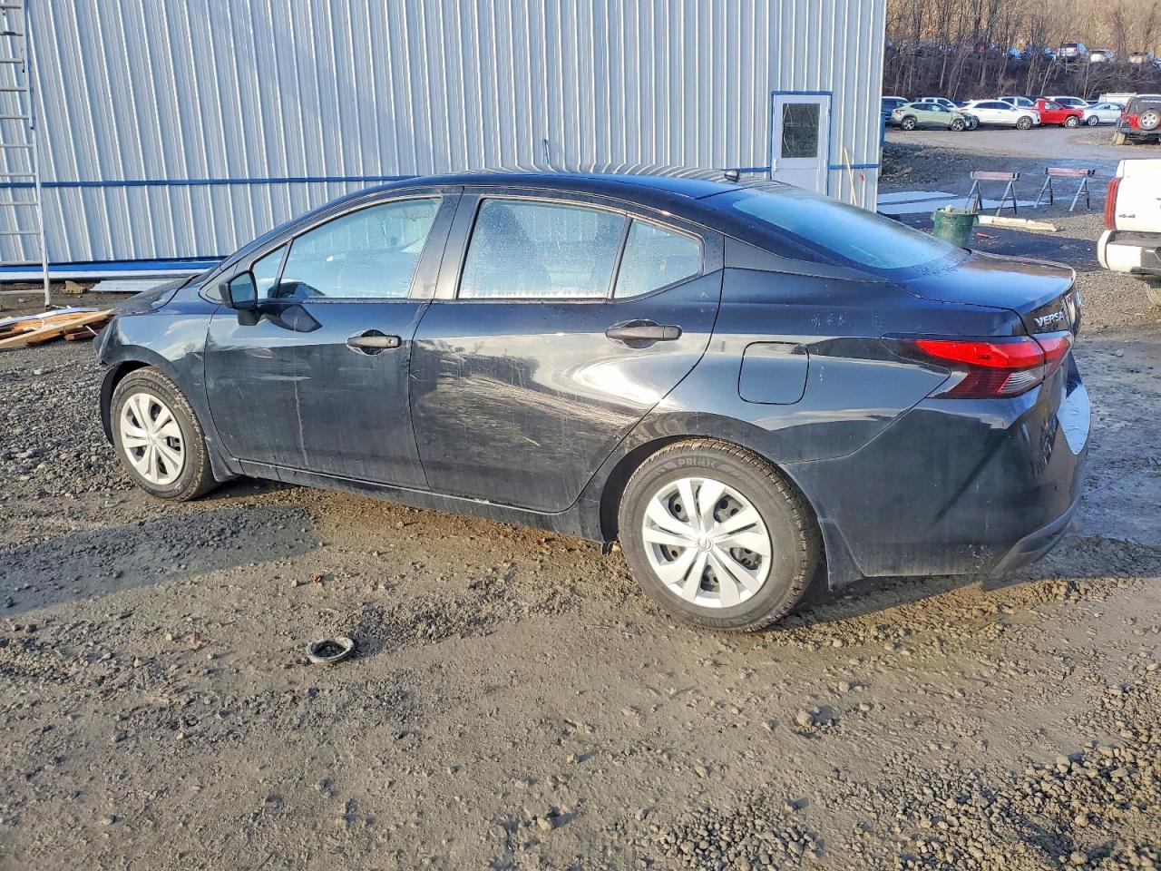 2021 NISSAN VERSA S photo 2