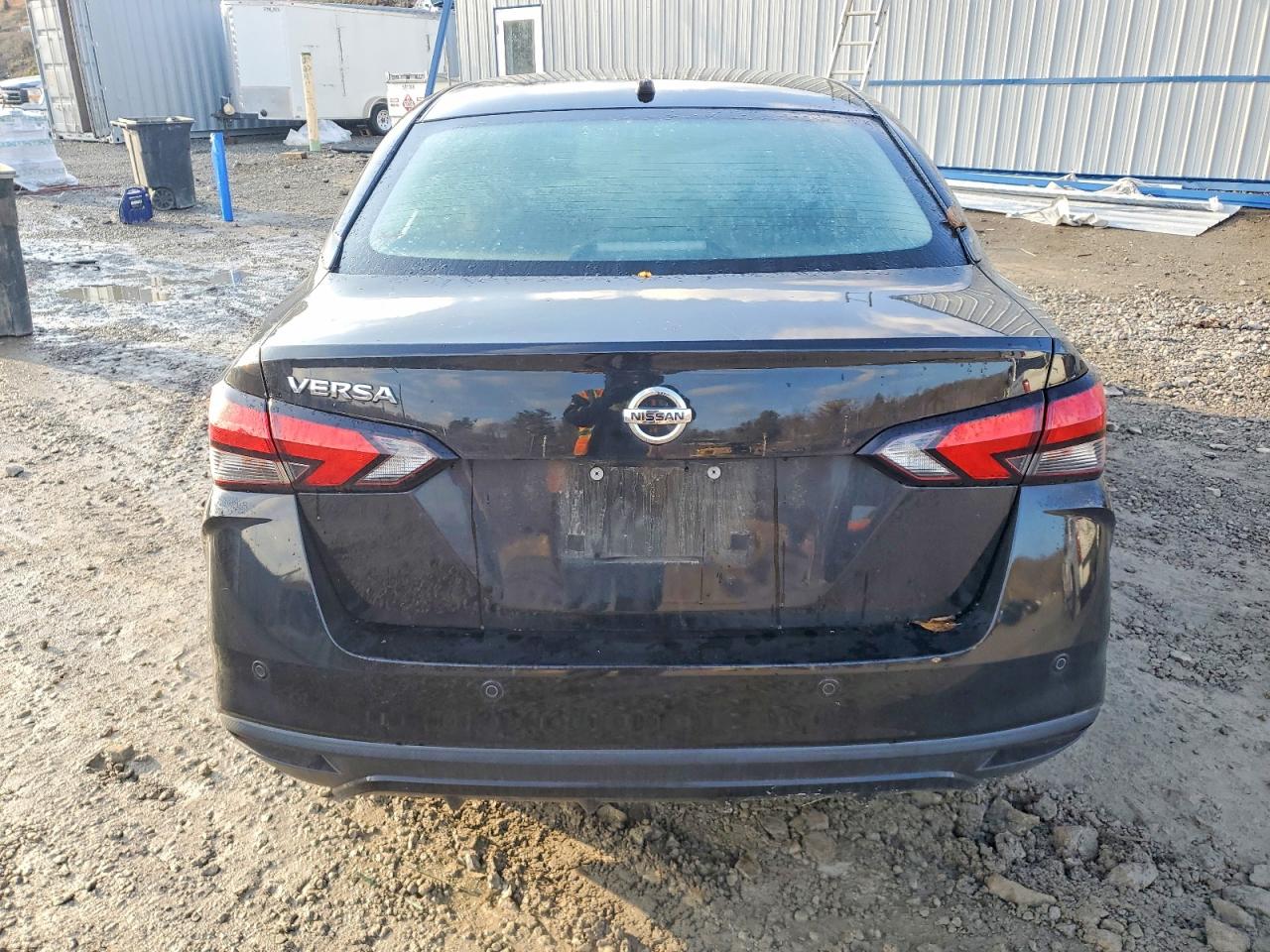 2021 NISSAN VERSA S photo 6