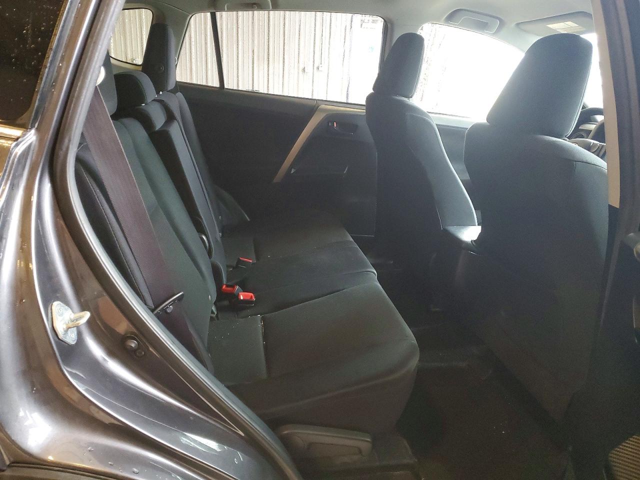 2015 TOYOTA RAV4 LE photo 10