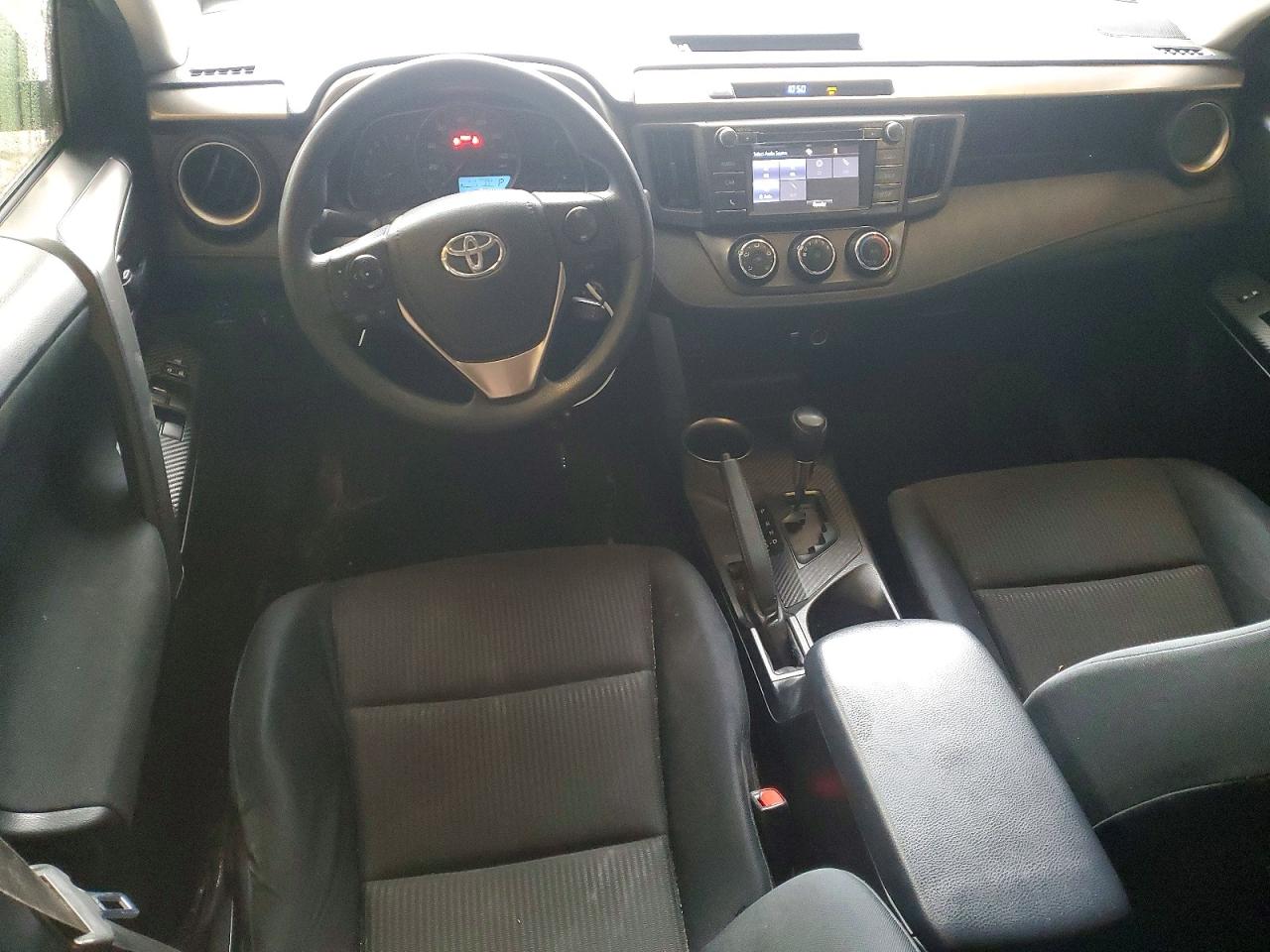 2015 TOYOTA RAV4 LE photo 8
