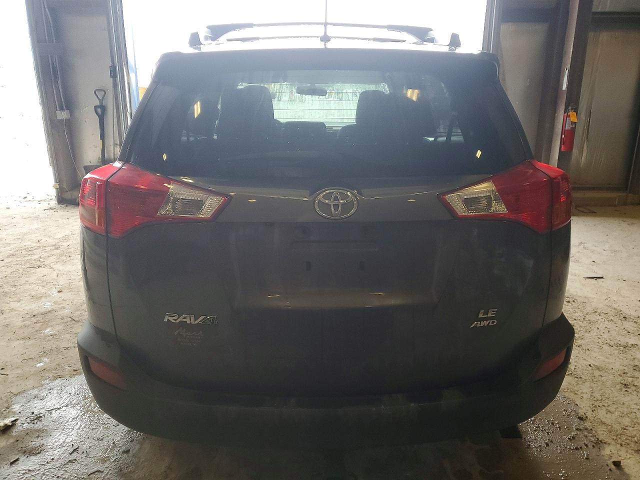 2015 TOYOTA RAV4 LE photo 6
