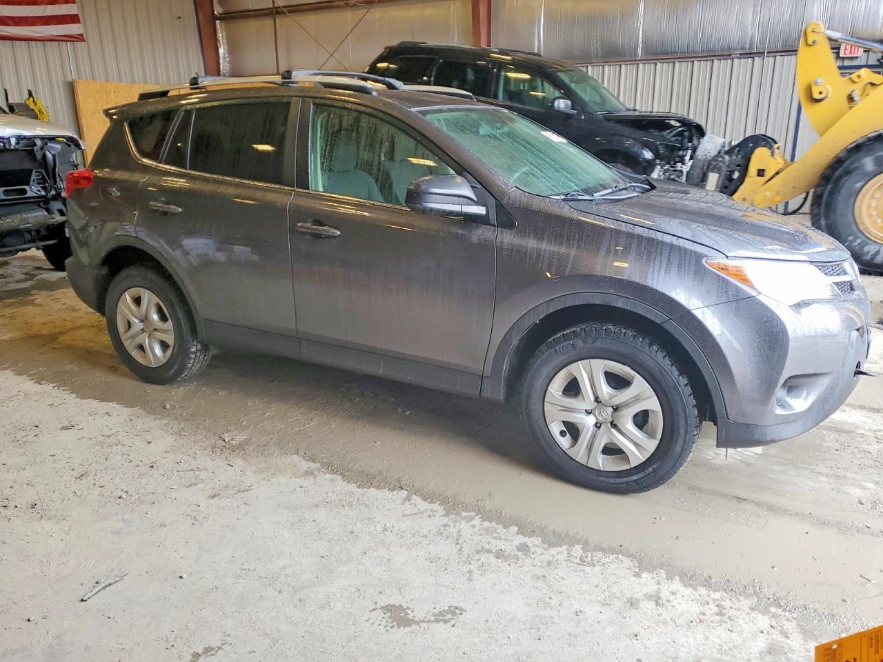 2015 TOYOTA RAV4 LE photo 4