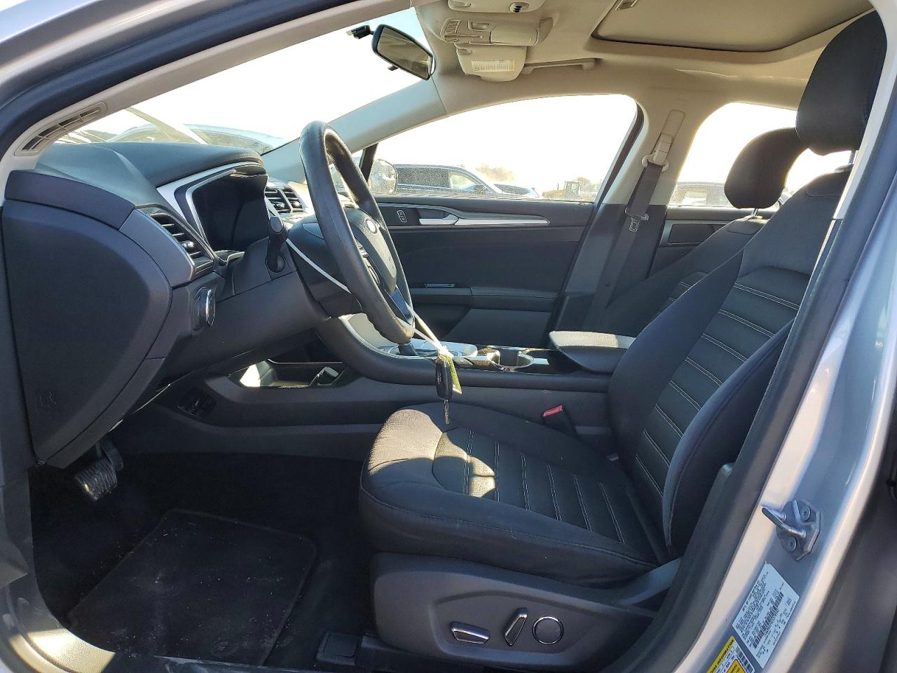 2014 FORD FUSION SE photo 7