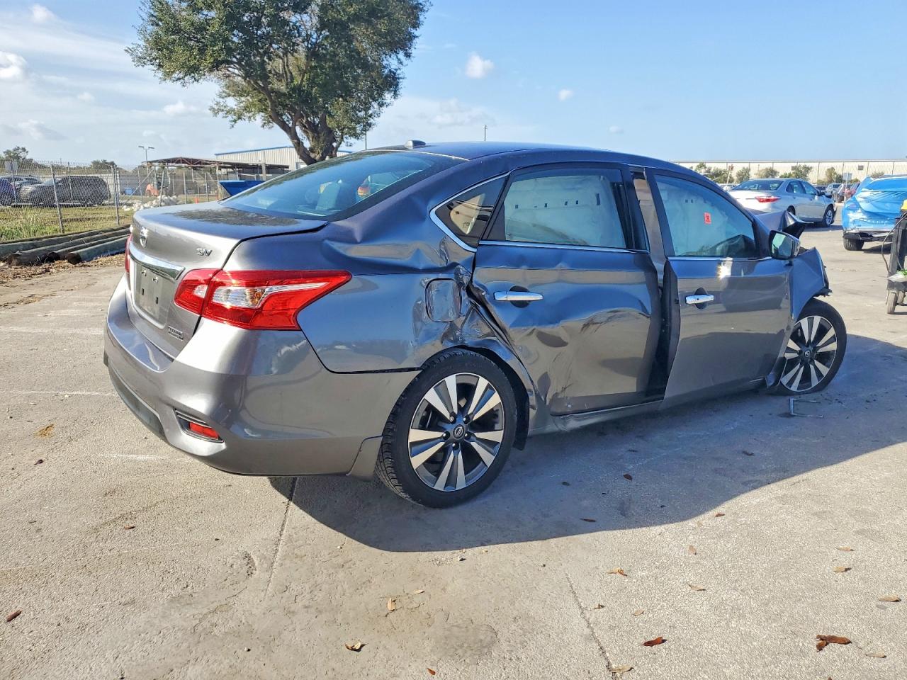 2019 NISSAN SENTRA S photo 3