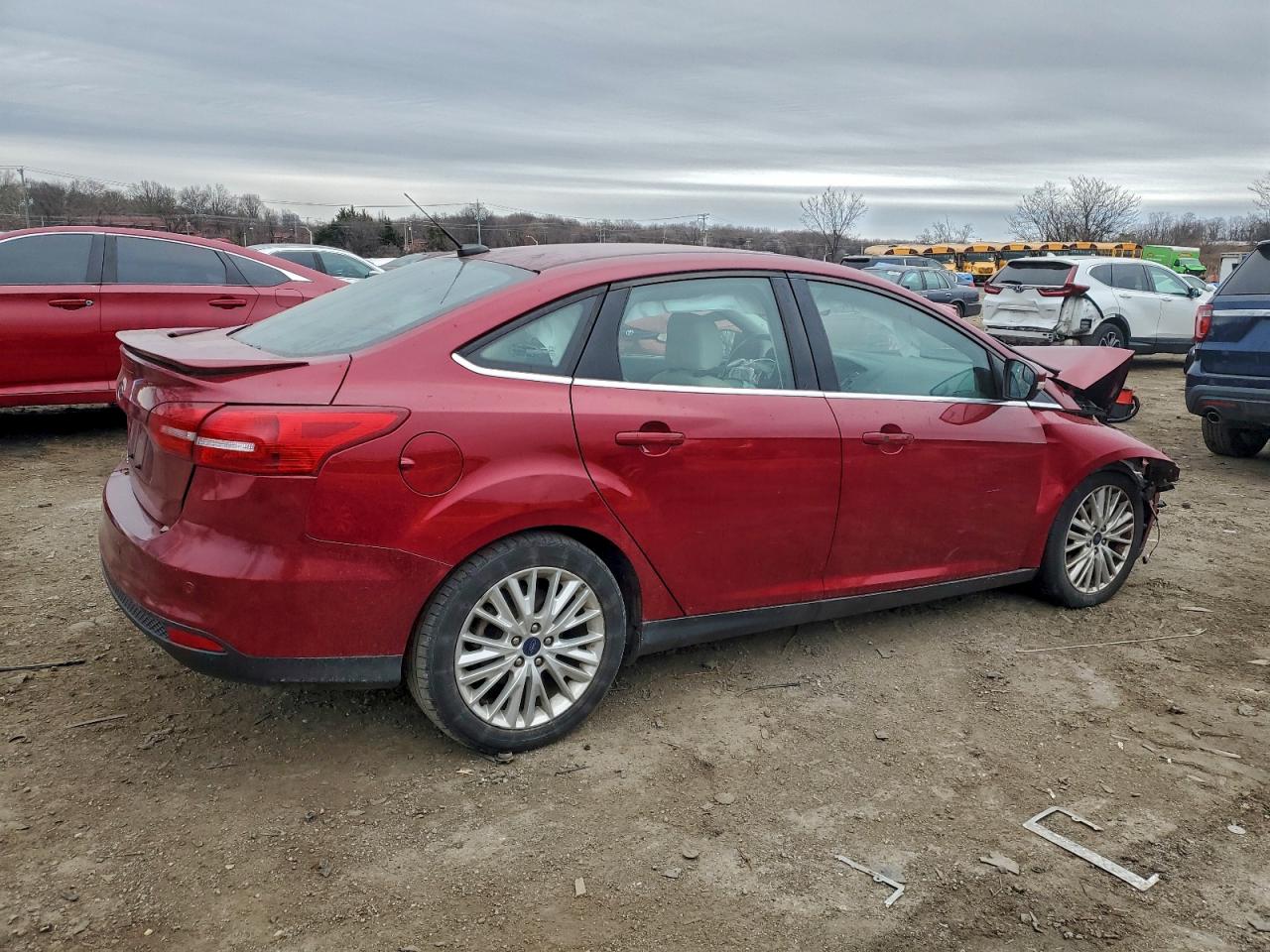 2017 FORD FOCUS TITANIUM photo 3