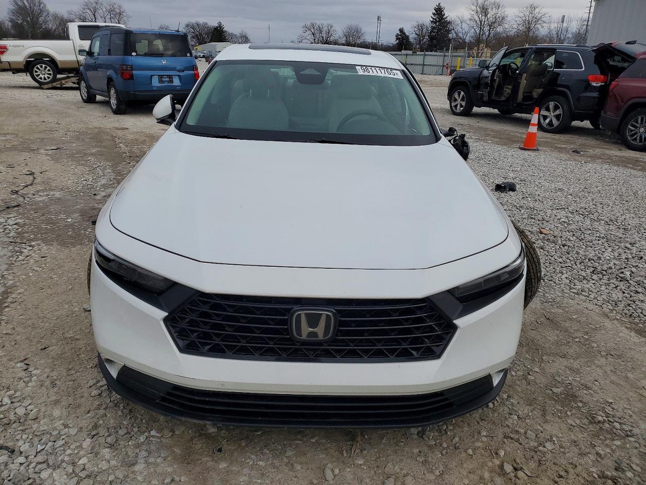 2024 HONDA ACCORD EX photo 5