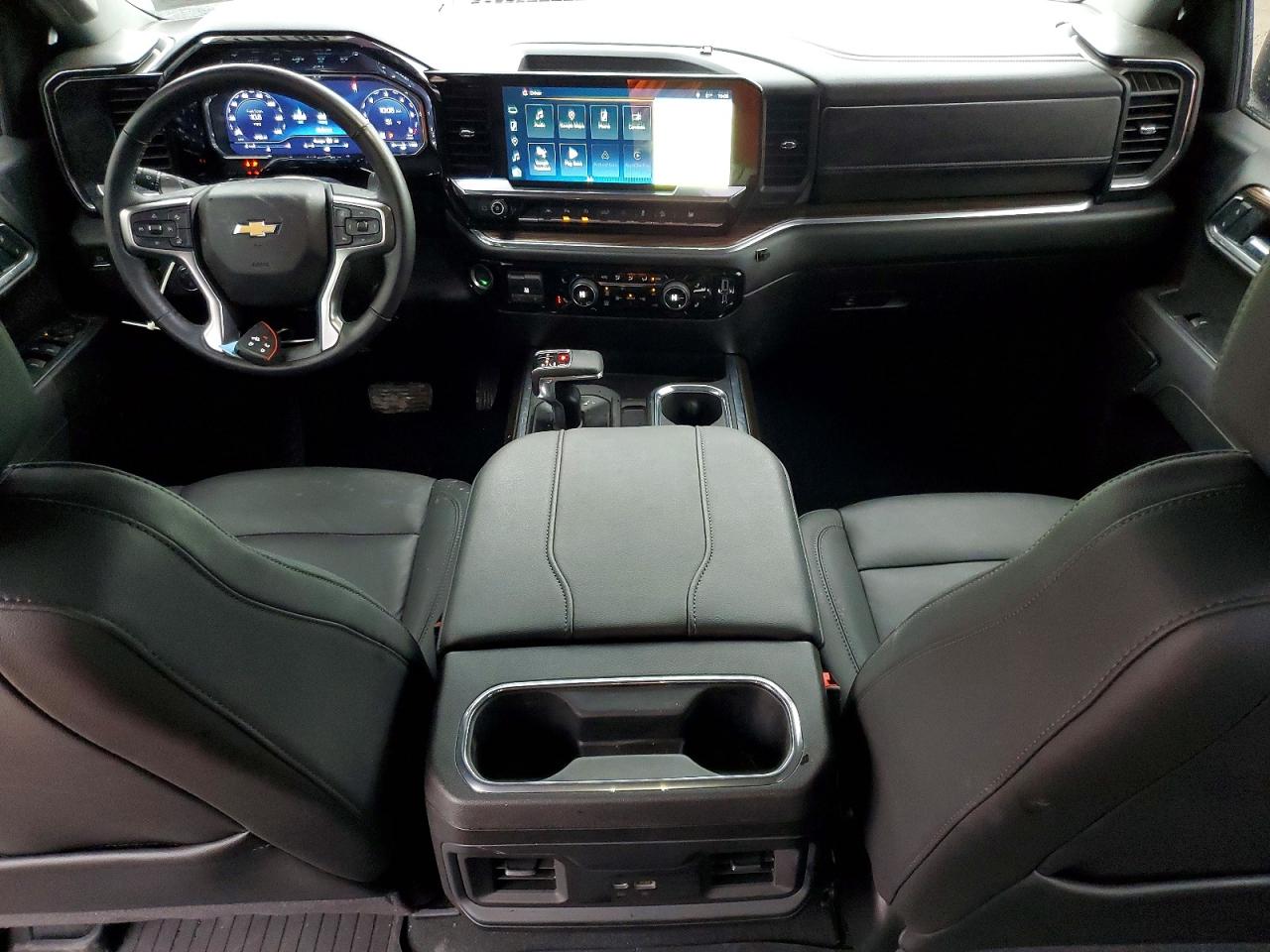 2025 CHEVROLET SILVERADO K1500 LT photo 8