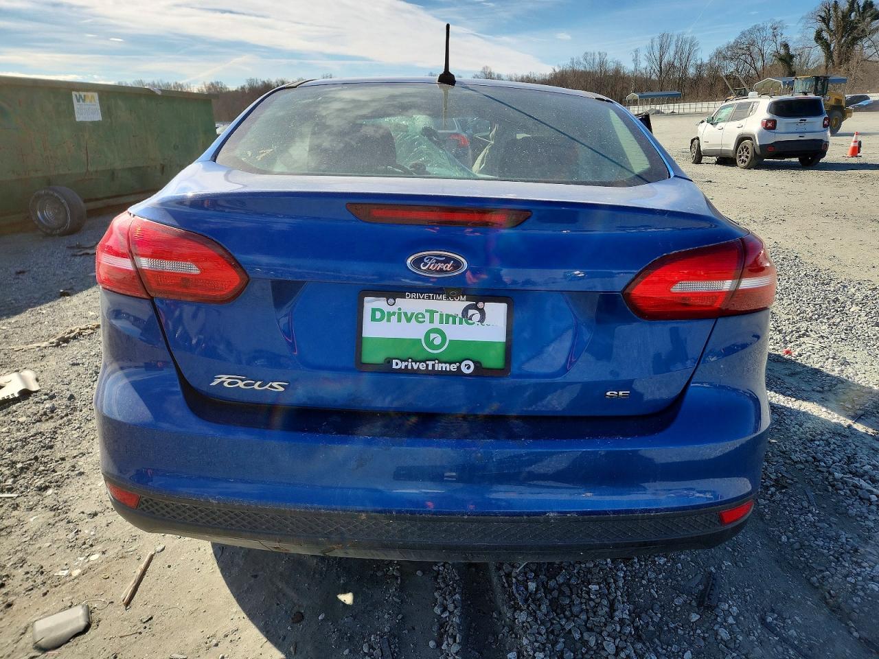 2018 FORD FOCUS SE photo 6